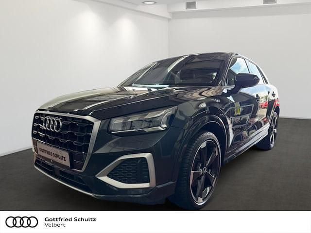 Grau Gebraucht 2021 Audi Q2 Advanced Plus SUV | 20.950 € (Guter Preis) - Bild 1/4