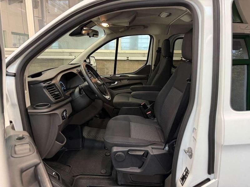 Gebraucht Ford Transit Custom 170 PS (125 kW) 2023 Frozen white Van / Kleinbus