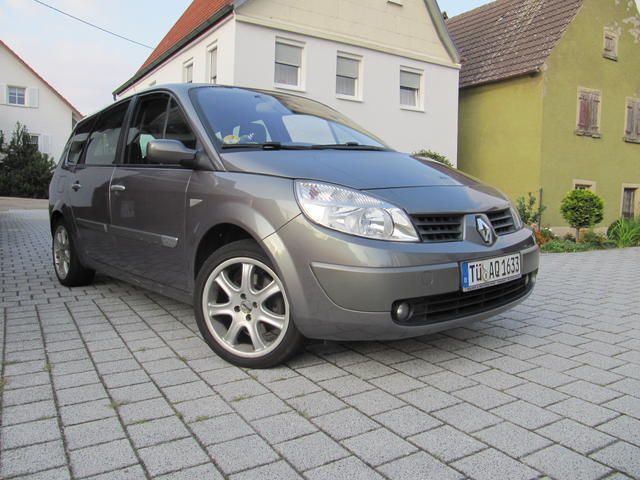 Gebraucht Renault Grand Scénic II Dynamique 120 PS (88 kW) 2004 Grau metallic Van / Kleinbus