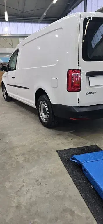 Usata VW Caddy 102 CV (75 kW) 2018 Bianco Monovolume