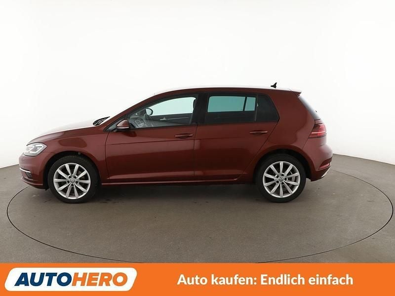 Gebraucht VW Golf VII Highline 150 PS (110 kW) 2019 Rot Limousine