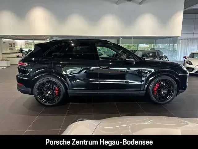 Gebraucht Porsche Cayenne S E-Hybrid Sport 519 PS (381 kW) 2024 SUV