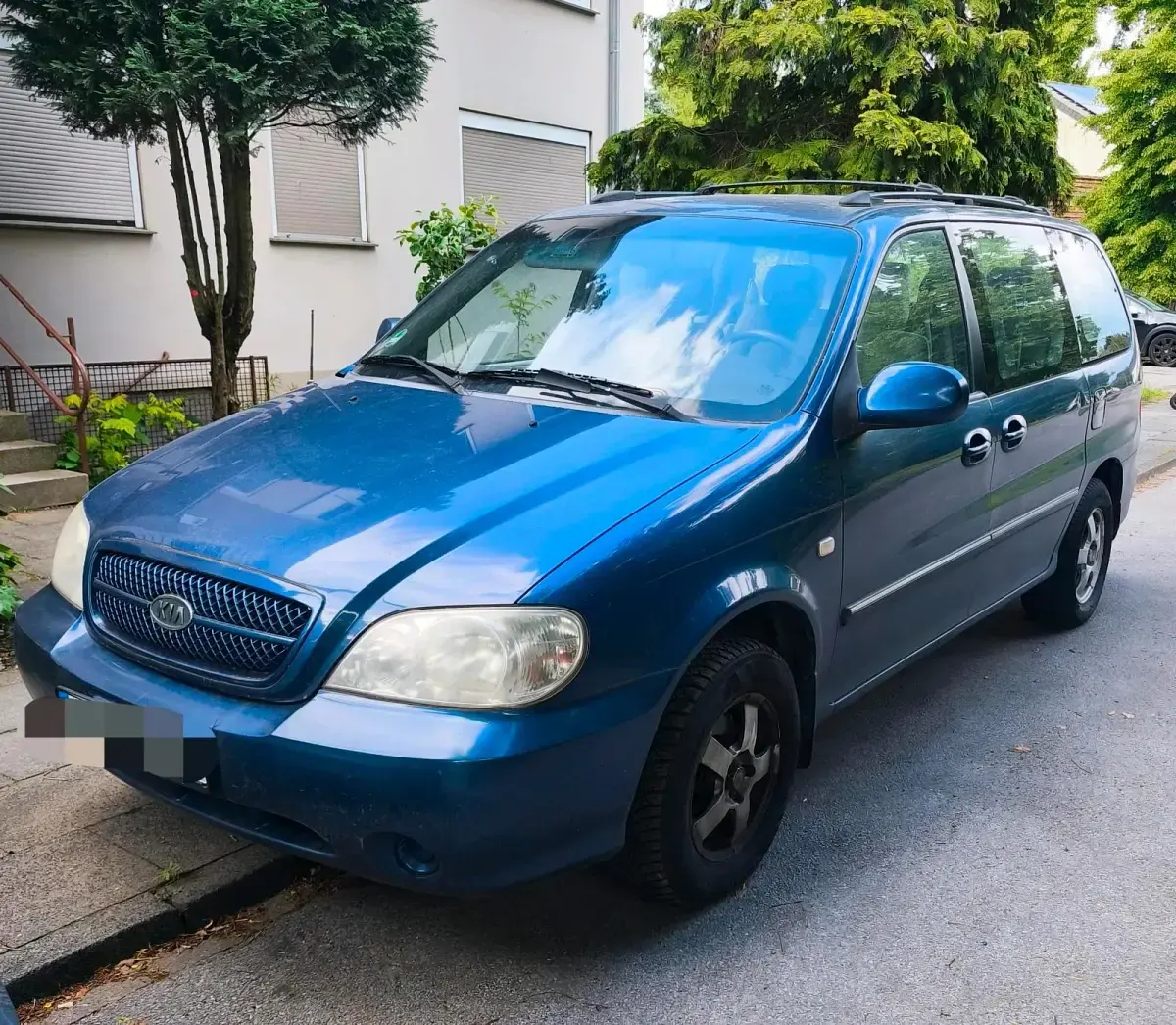 Brugt Kia Carnival 150 HK (110 kW) 2004 Blå MPV
