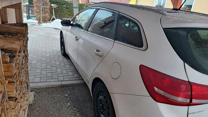 Gebraucht Kia Ceed Sportswagon GT-Line 136 PS (100 kW) 2016 Weiß Kombi