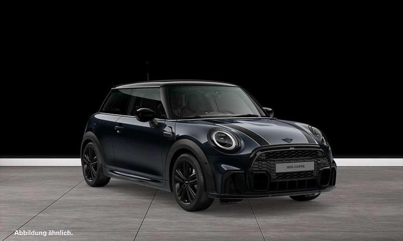 Gebraucht Mini Cooper Hatch 136 PS (100 kW) 2022 Mini yours enigmatic black Kleinwagen