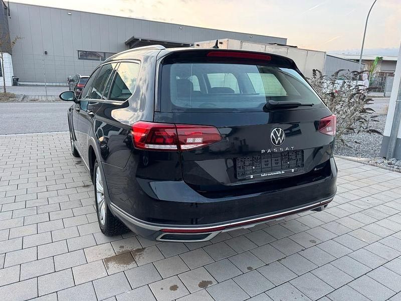 Gebraucht VW Passat Alltrack 200 PS (147 kW) 2023 Schwarz Kombi