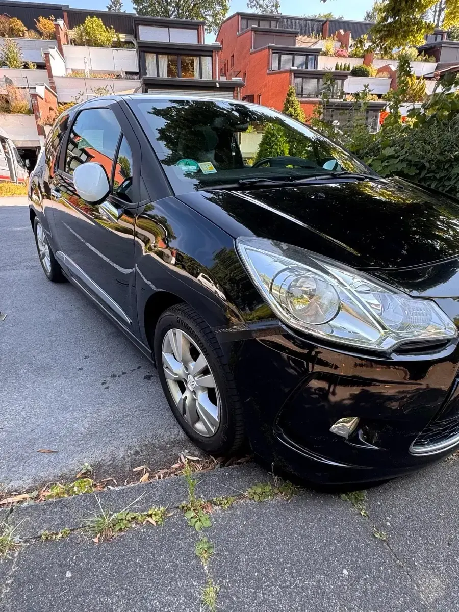Gebraucht Citroën DS3 Sport Chic 85 PS (62 kW) 2013 Schwarz Kombi
