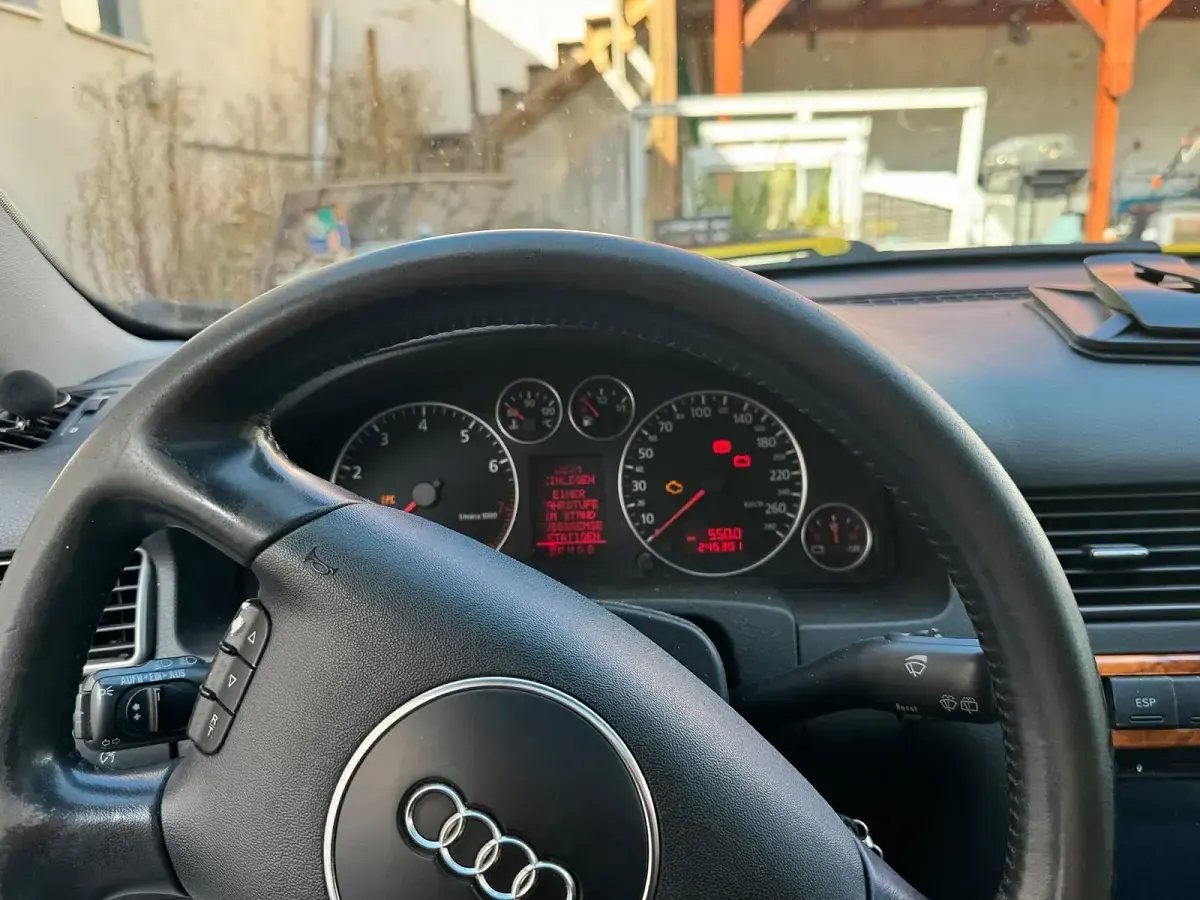 Gebraucht Audi A6 299 PS (219 kW) 2001 Schwarz Kombi