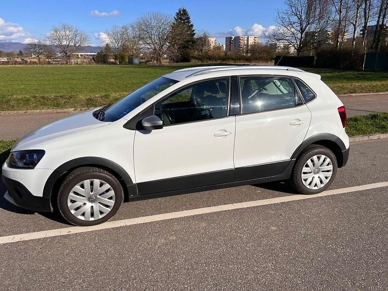 Gebraucht VW Polo 110 PS (80 kW) 2015 Weiß Kleinwagen
