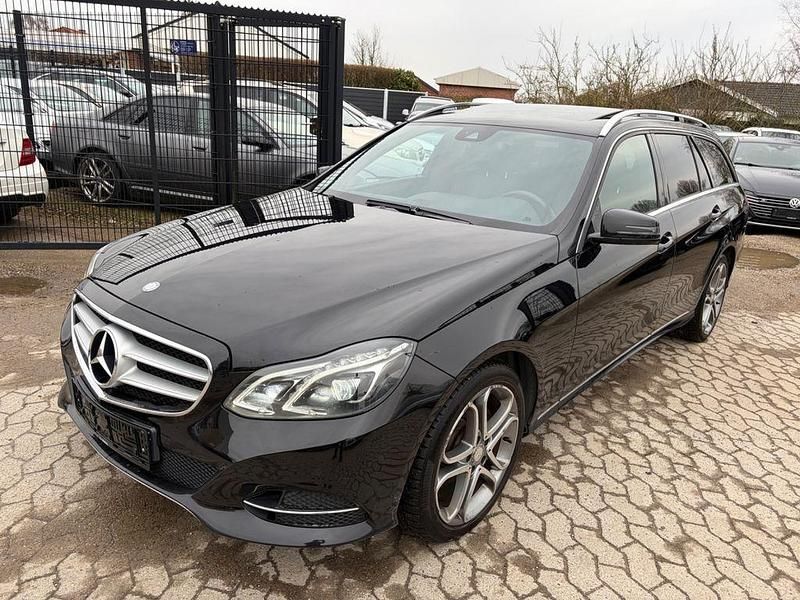 Gebraucht Mercedes E250 204 PS (150 kW) 2014 Schwarz Limousine