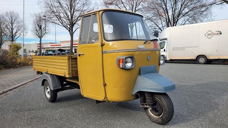 Gelb Gebraucht 1980 Piaggio APE | 6.000 € - Bild 1/4