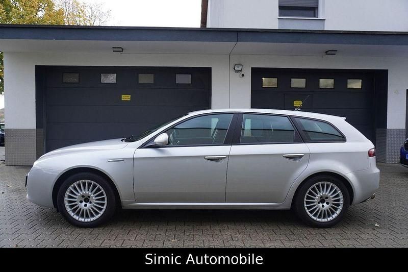 Gebraucht Alfa Romeo 159 Distinctive 160 PS (117 kW) 2007 Grau Kombi