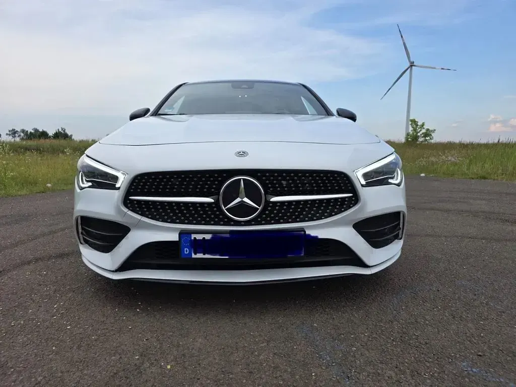 Gebraucht Mercedes CLA200 Shooting Brake 150 PS (110 kW) 2020 Weiß Kombi