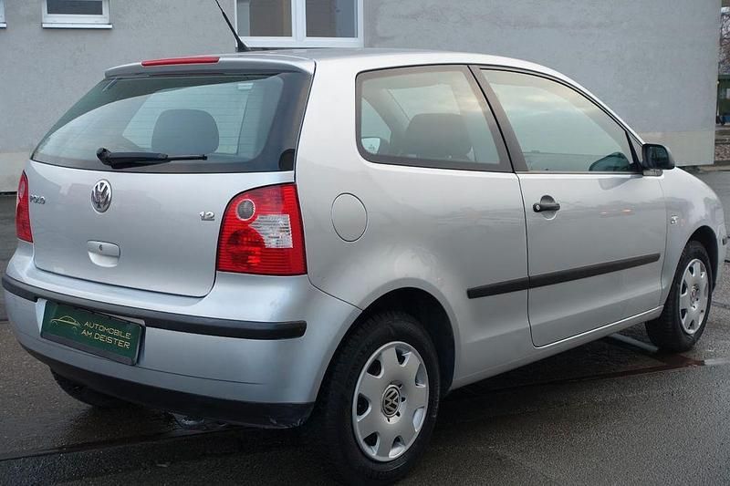 Gebraucht VW Polo 64 PS (47 kW) 2003 Silber Kleinwagen