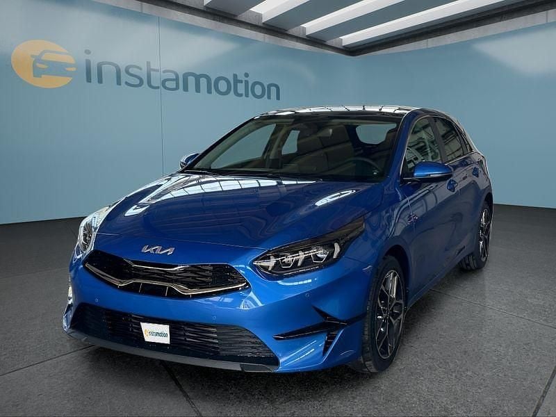 Neu Kia Ceed Platinum 140 PS (102 kW) 2025 Blau Kleinwagen