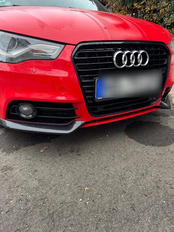 Gebraucht Audi A1 Advanced Plus 170 PS (125 kW) 2013 Rot Limousine