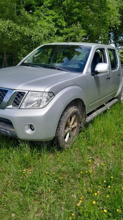 Silber Gebraucht 2013 Nissan Navara Abholung | 13.500 € (Fairer Preis) - Bild 1/4
