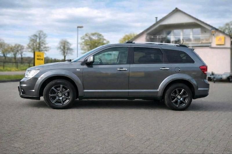 Gebraucht Fiat Freemont 140 PS (102 kW) 2013 Grau SUV