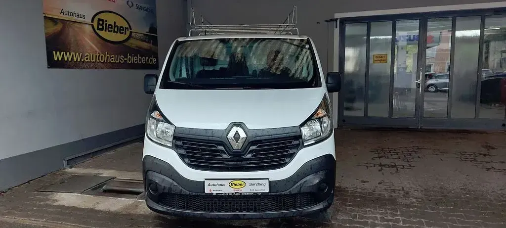 Gebraucht Renault Trafic Basis 120 PS (88 kW) 2019 Weiß Van / Kleinbus