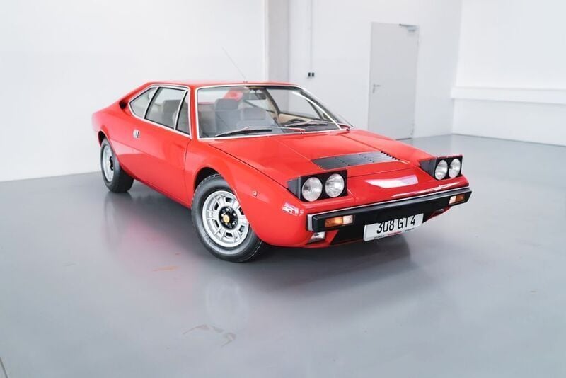 Rot Gebraucht 1975 Ferrari Dino GT4 | 109.000 € - Bild 1/4
