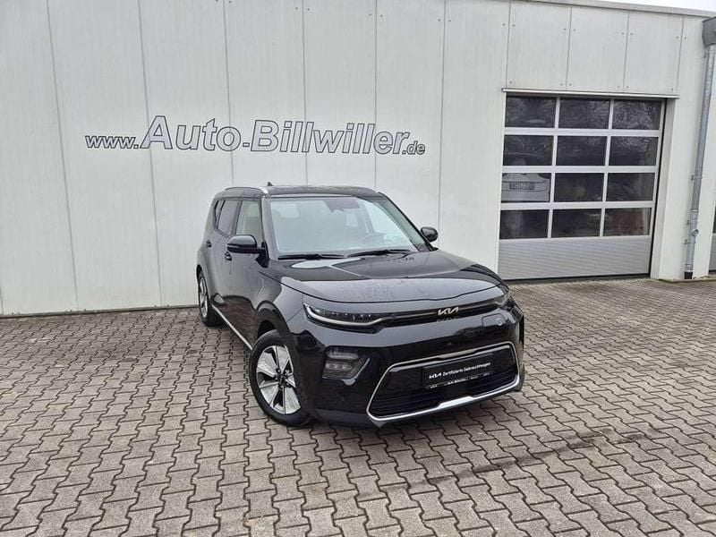 Fusion black metallic Gebraucht 2022 Kia Soul EV Spirit SUV | 22.900 € (Fairer Preis) - Bild 1/4