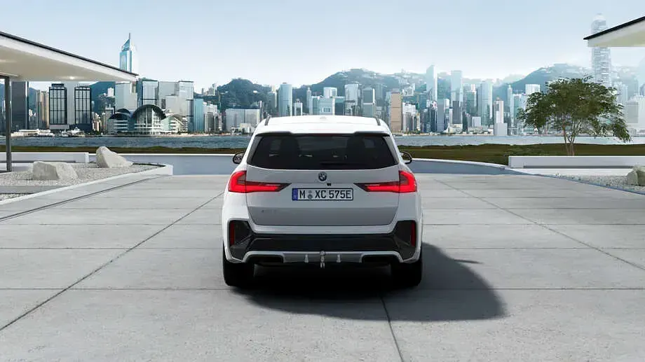 Neu BMW iX1 Luxury Line 150 kW (204 PS) 2026 SUV