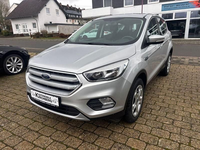 Polarsilber metallic Gebraucht 2019 Ford Kuga Trend SUV | 12.500 € (Superpreis) - Bild 1/4