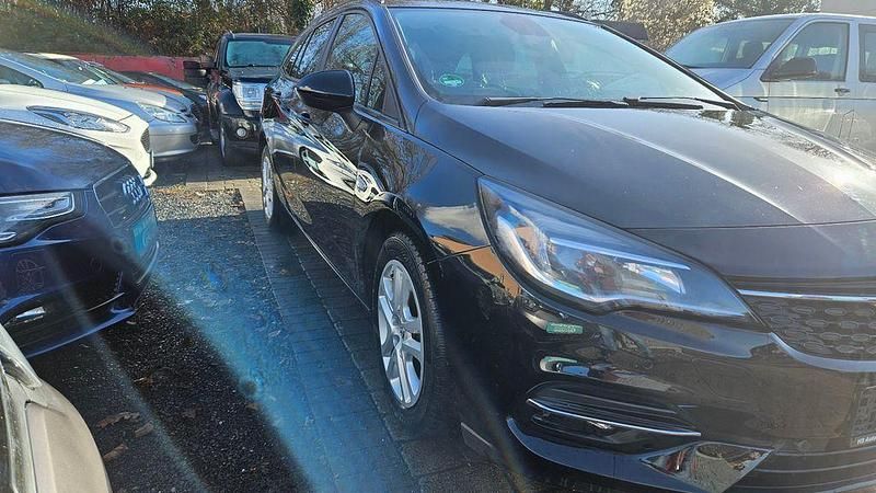 Usado Opel Astra Edition 131 HP (96 kW) 2020 Preto Carrinha