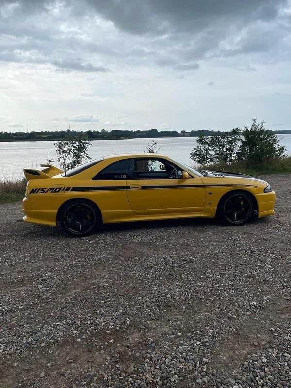 Gelb Gebraucht 1997 Nissan Skyline Coupé | 69.900 € - Bild 1/4