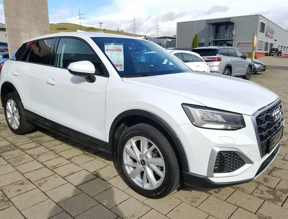 Second-hand Audi Q2 Advanced 150 CP (110 kW) 2025 Alb SUV