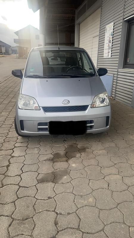 Gebraucht Daihatsu Cuore 58 PS (42 kW) 2004 Grau Kleinwagen