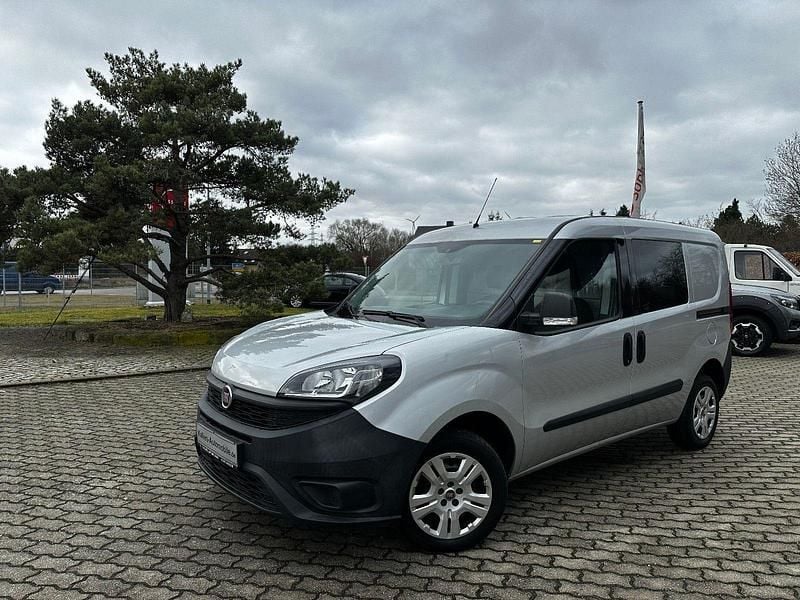 Gebraucht Fiat Doblò Basis 80 PS (58 kW) 2019 Weiß Van / Kleinbus