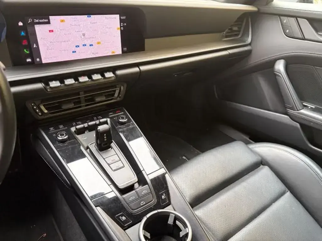 Gebraucht Porsche 992 480 PS (353 kW) 2023 Tiefschwarz (metallic) Cabrio