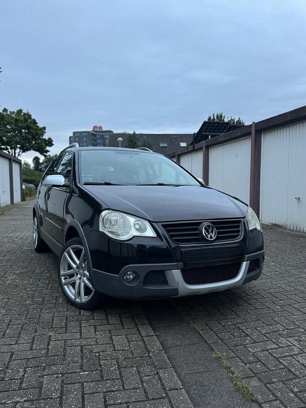 Schwarz Gebraucht 2010 VW Polo Cross Kleinwagen | 2.499 € (Superpreis) - Bild 1/4