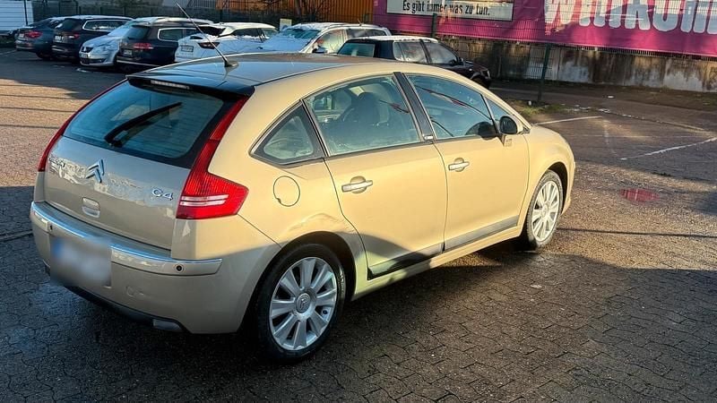 Gebraucht Citroën C4 105 PS (77 kW) 2005 Gold Limousine