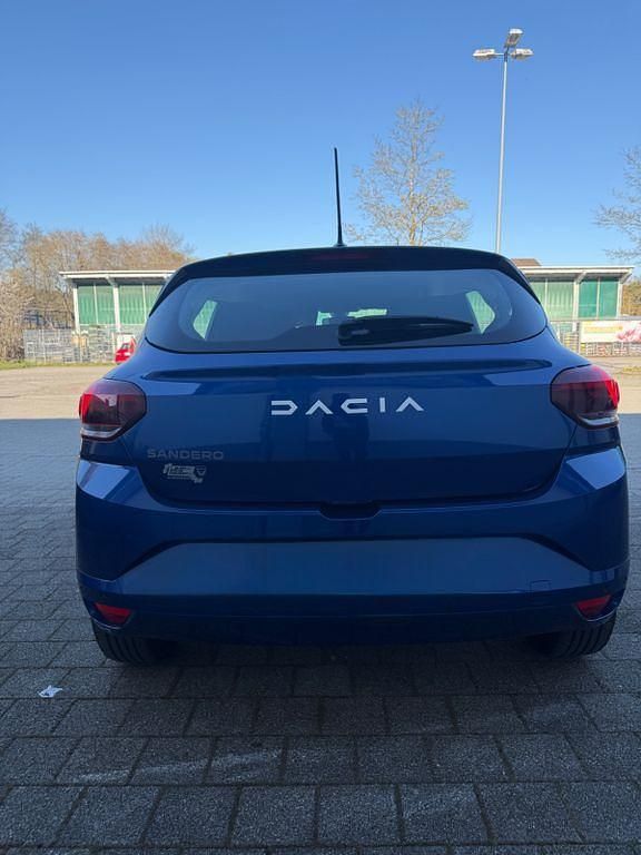 Gebraucht Dacia Sandero Expression 91 PS (66 kW) 2023 Blau Limousine