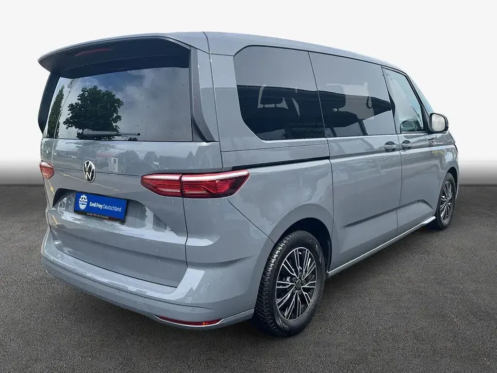 Gebraucht VW Multivan Basis 204 PS (150 kW) 2022 Grau Van / Kleinbus
