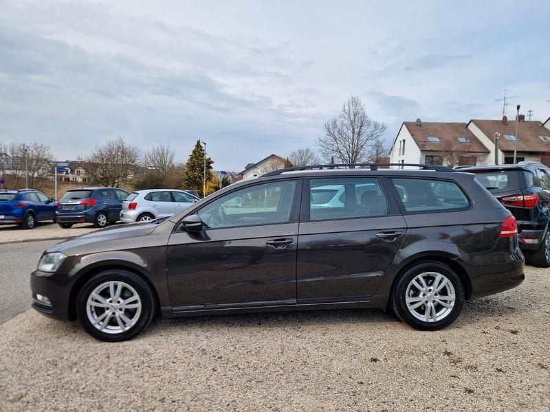Gebraucht VW Passat 140 PS (102 kW) 2014 Braun Kombi