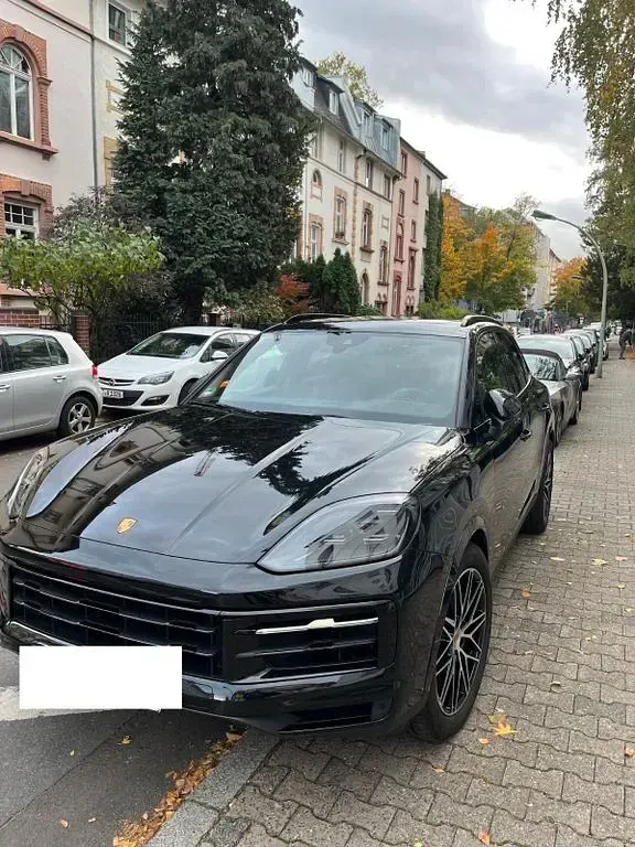 Second-hand Porsche Cayenne 354 CP (260 kW) 2024 Negru SUV