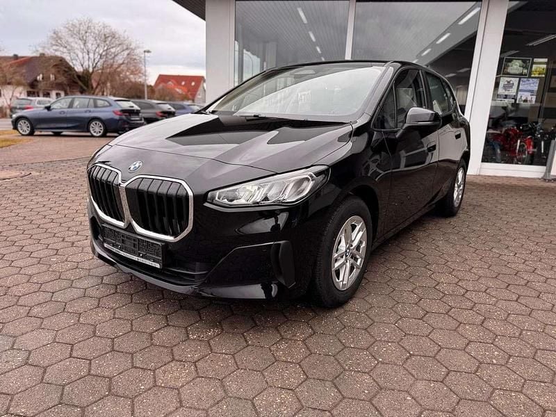Gebraucht BMW 218 Active Tourer 150 PS (110 kW) 2024 Schwarz Van / Kleinbus