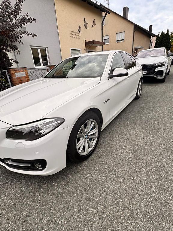 Gebraucht BMW 530 258 PS (189 kW) 2017 Weiß Limousine