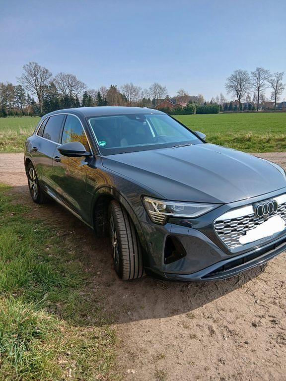 Gebraucht Audi Q8 e-tron Advanced 250 kW (340 PS) 2023 Grau SUV