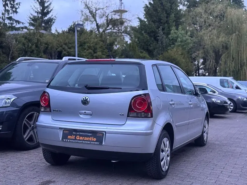 Gebraucht VW Polo Comfortline 80 PS (58 kW) 2007 Silber Kleinwagen
