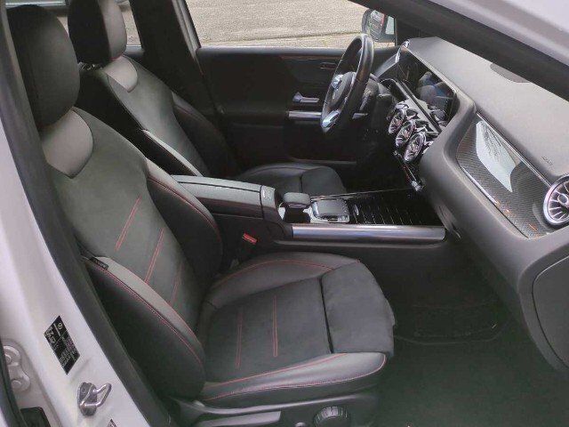 Gebraucht Mercedes B180 AMG line 136 PS (100 kW) 2020 Weiß metallic Kleinwagen