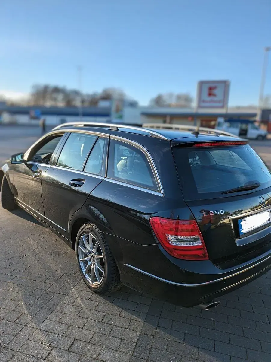 Gebraucht Mercedes C250 Avantgarde 204 PS (150 kW) 2014 Schwarz Kombi