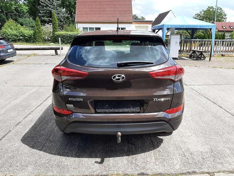Gebraucht Hyundai Tucson GO! 177 PS (130 kW) 2017 Mocca brown / met SUV