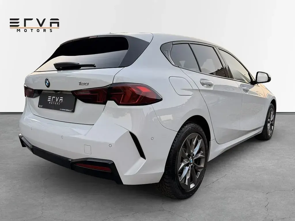 Gebraucht BMW 120 Shadowline 170 PS (125 kW) 2024 Weiß Limousine