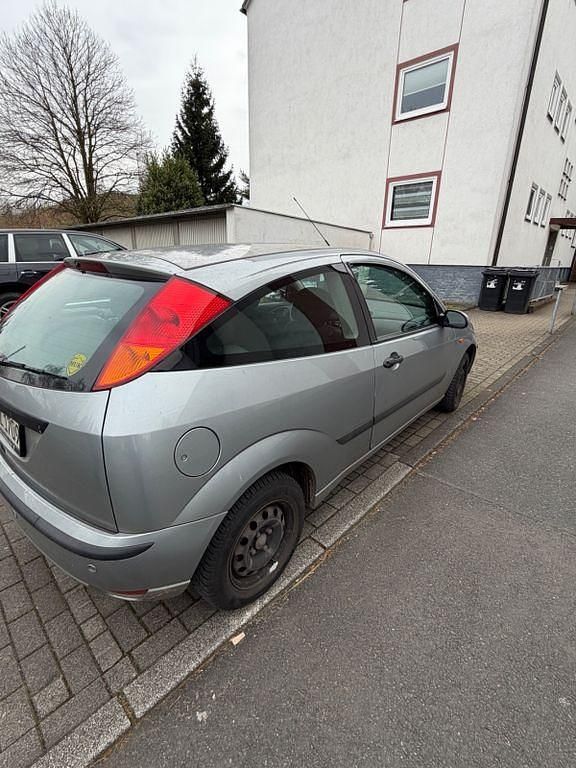 Gebraucht Ford Focus 75 PS (55 kW) 2003 Grau Limousine