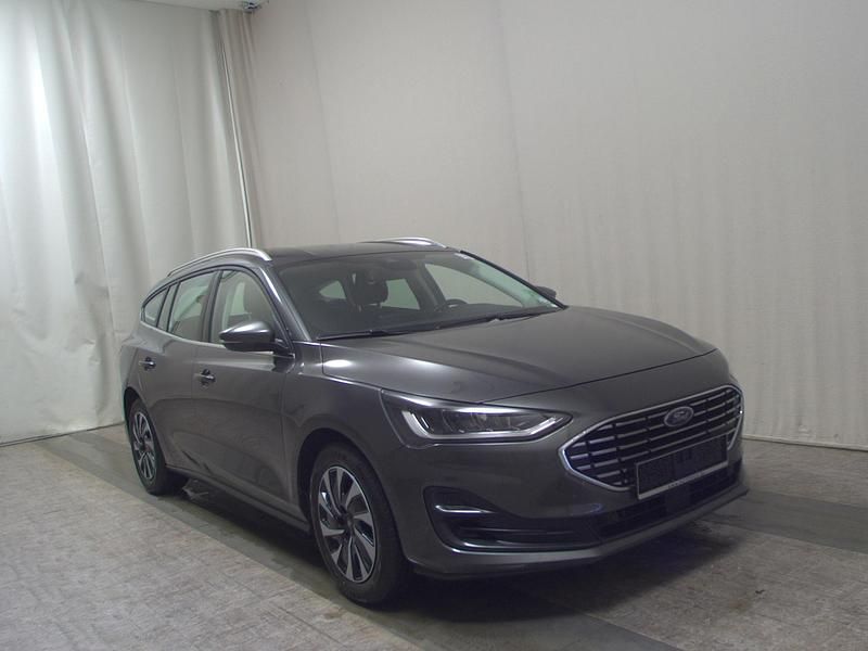 Gebraucht Ford Focus Titanium 120 PS (88 kW) 2023 Grau Kombi