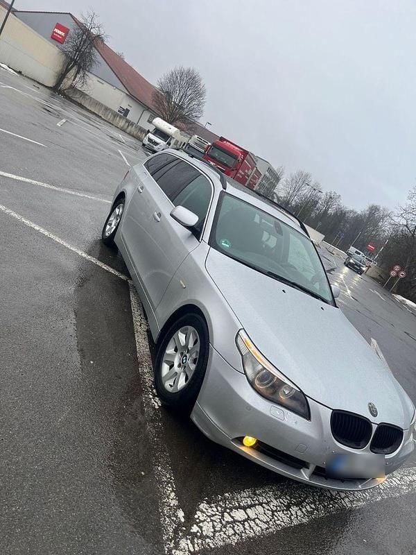 Gebraucht BMW 525 177 PS (130 kW) 2005 Silber Kombi